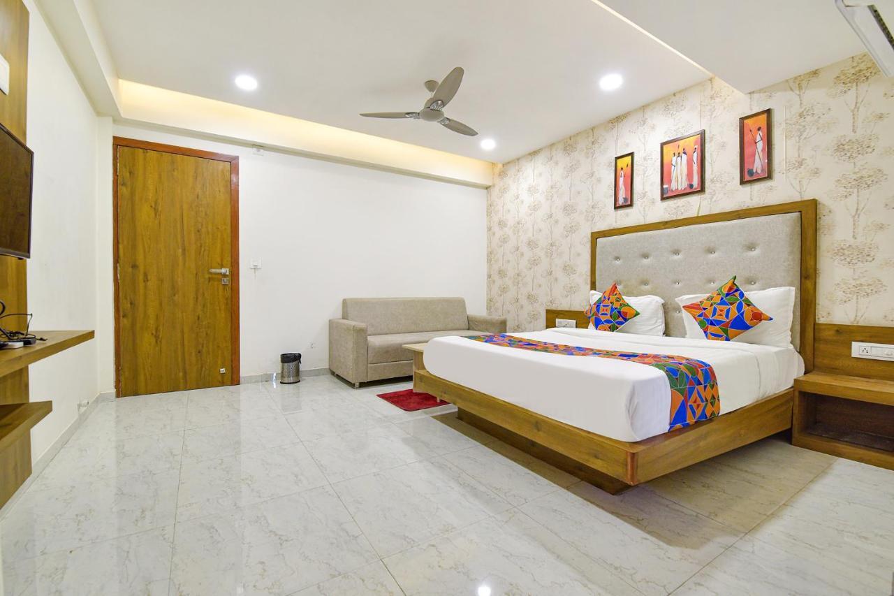 Hotel Legrand.Inn Ahmedabad Exterior foto